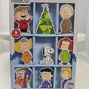 Peanuts Character Figurine Set - Multicolor
